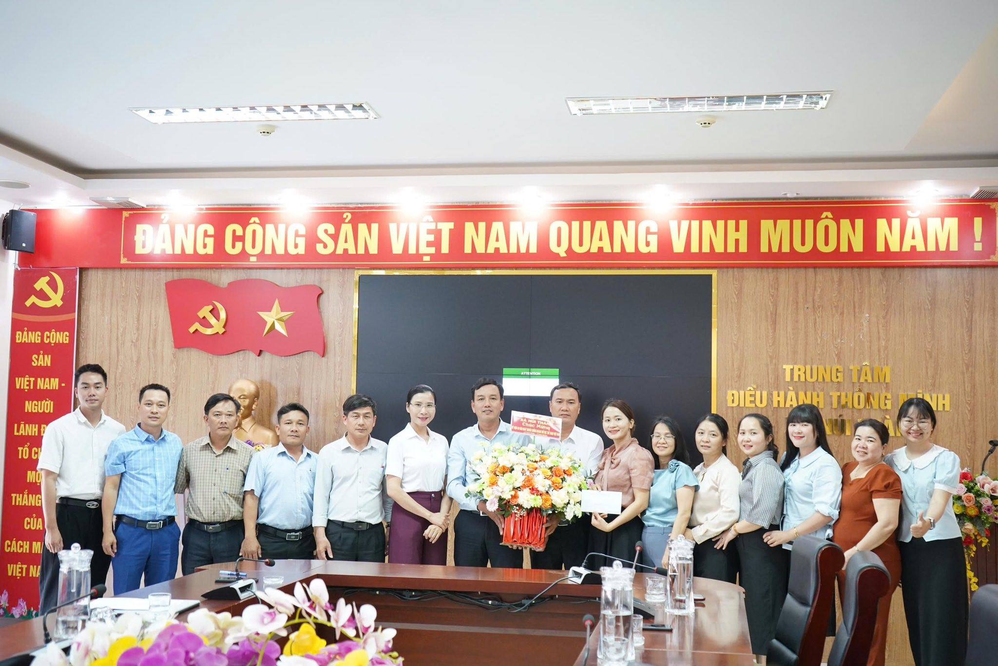 anh tin bai